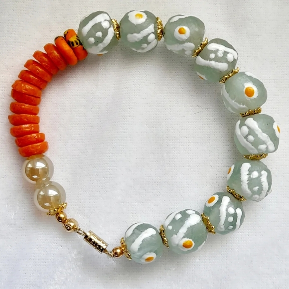 New bracelets - Picture 3 of 6